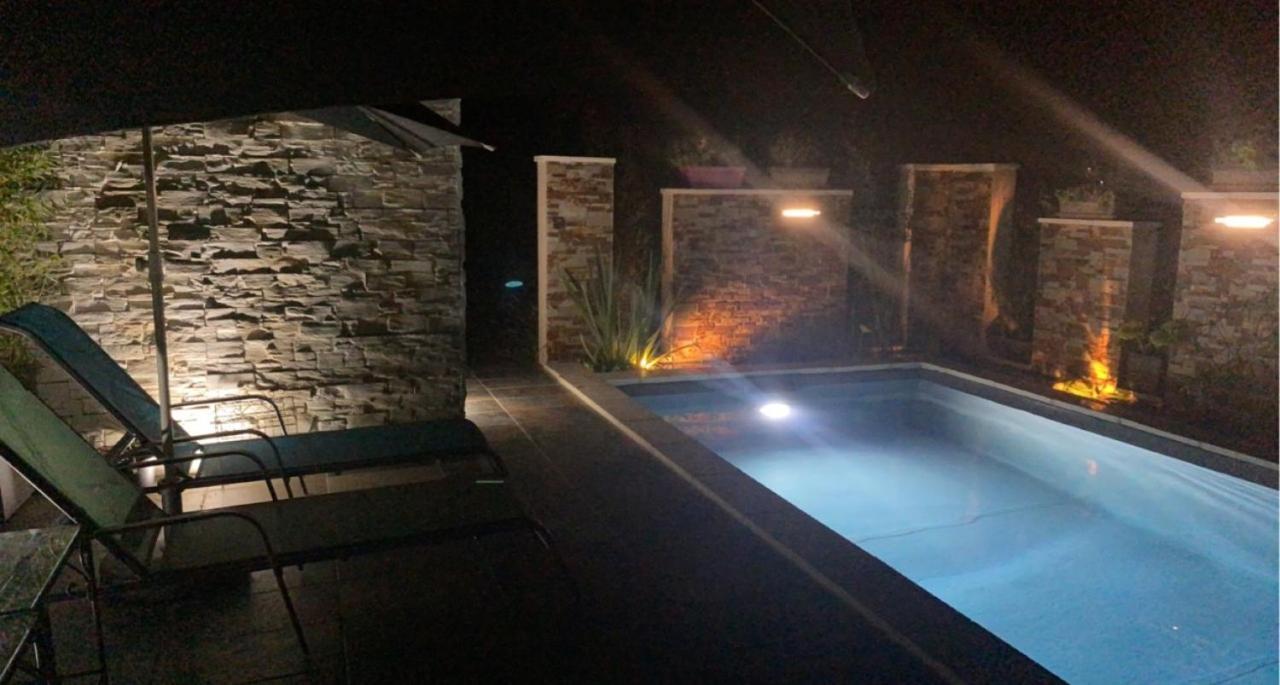 La Suite De Charme Du Mas De La Fontaine De Jonquier Avec Spa Privatif Séguret Exterior foto