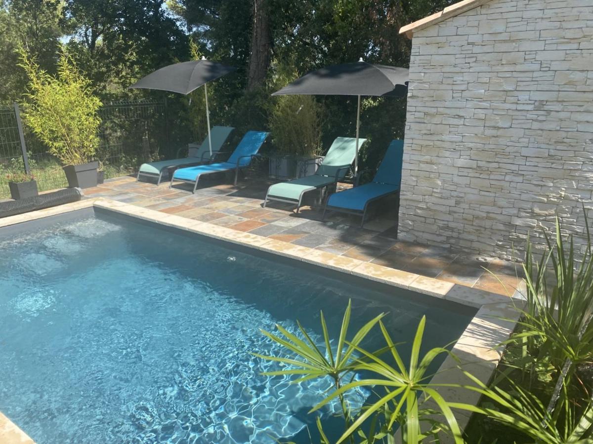 La Suite De Charme Du Mas De La Fontaine De Jonquier Avec Spa Privatif Séguret Exterior foto