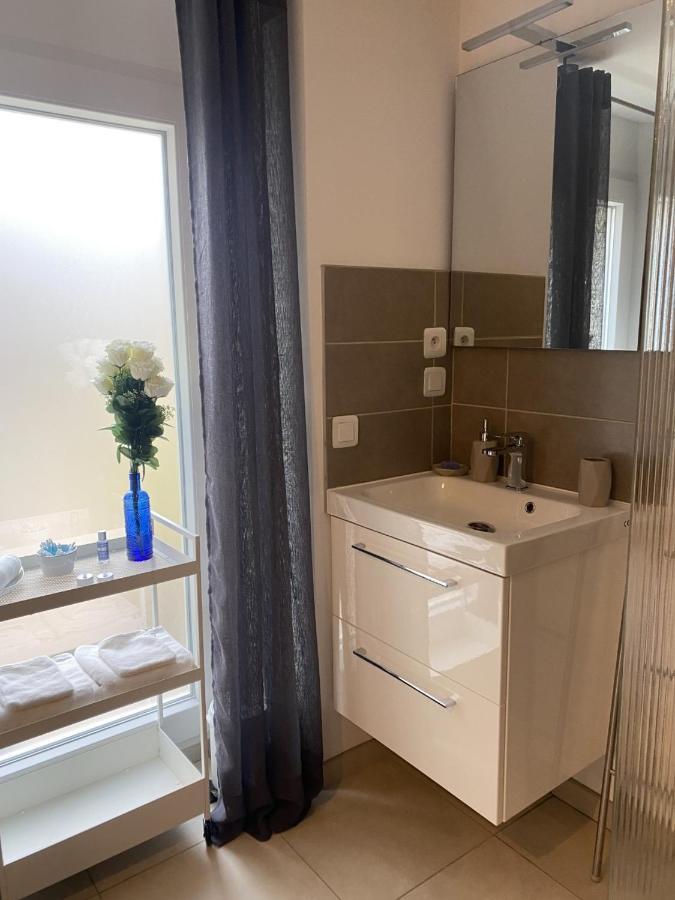 La Suite De Charme Du Mas De La Fontaine De Jonquier Avec Spa Privatif Séguret Exterior foto